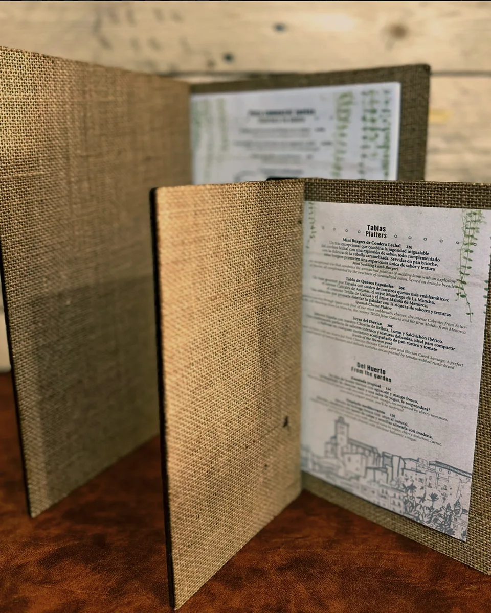 Las cartas más pequeñas, para platos y tablas — carta de madera para La Merced